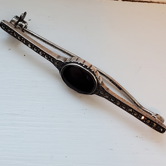 Sterling Onyx Marcasite Bar Pin - Picture 2 of 9